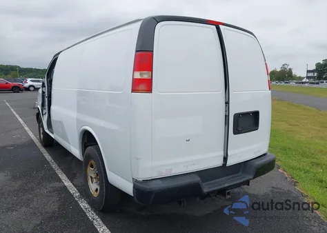 2015 Chevrolet Express G2500 from USA, damaged, VIN 1GCWGFCF6F1151159